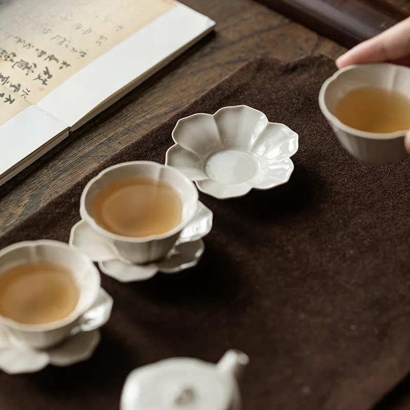 Plant Ash Sunflower Coasters L - Coffee Tea Game review and price